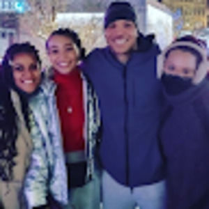 Meet your Posher, Dahlia